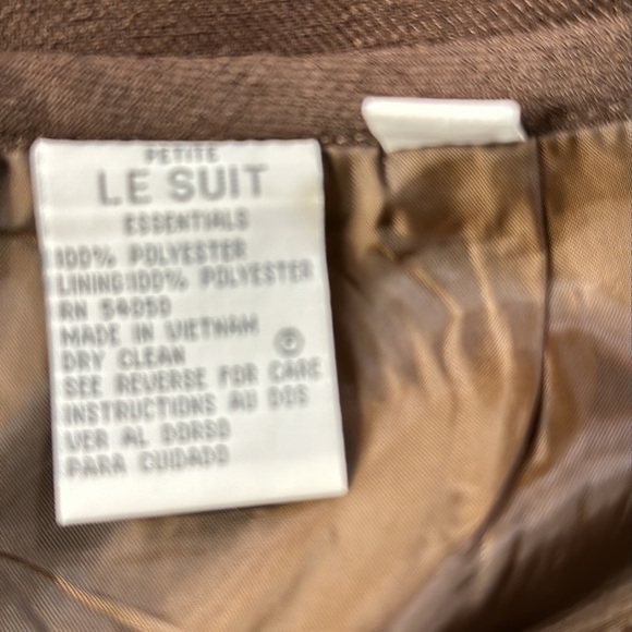 LeSuit Skirt Suit - Picture 10 of 11